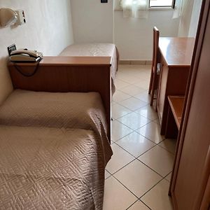 Camera con letto king size